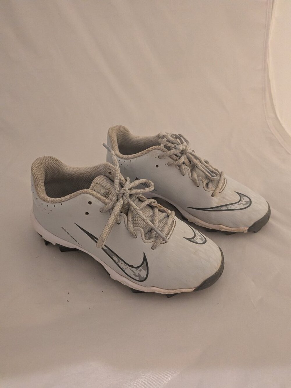 Nike FastFlex Baseball Cleats Youth Size 3Y Gray Diamond Sneakers